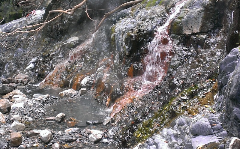 Galahe wild hot spring