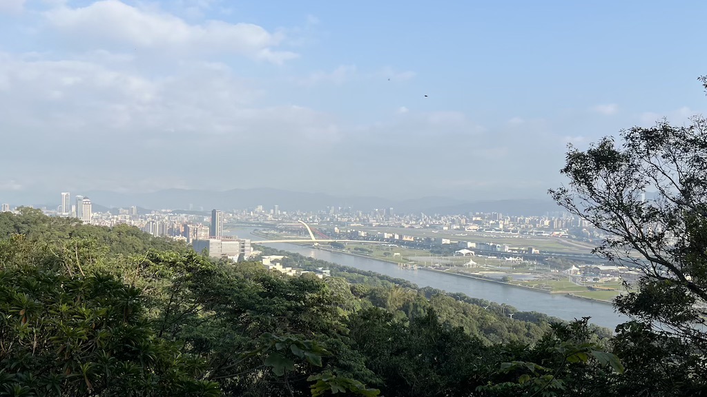 Jiantan Mountain Trail (劍潭山): A Short Urban Hike with City Views & Plane Spotting 8 View of Jiantan Mountain Trail