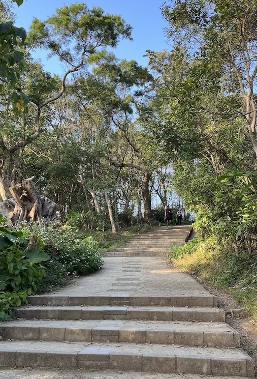 Jiantan Mountain Trail (劍潭山): A Short Urban Hike with City Views & Plane Spotting 14 Jiantan Mountain Trail