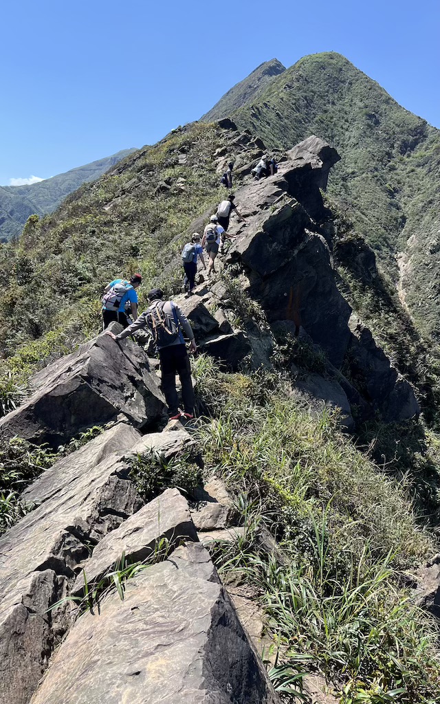 The Ultimate Hiking Guide to Stegosaurus Ridge (劍龍稜) – The King of Taiwan’s Suburban Mountains 32 Stegosaurus Ridge