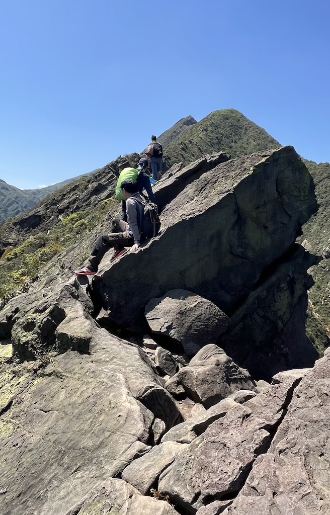 The Ultimate Hiking Guide to Stegosaurus Ridge (劍龍稜) – The King of Taiwan’s Suburban Mountains 33 Stegosaurus Ridge