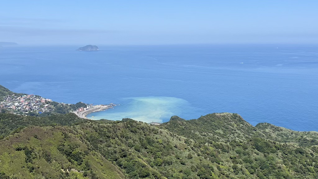 The Ultimate Hiking Guide to Stegosaurus Ridge (劍龍稜) – The King of Taiwan’s Suburban Mountains 31 Yinyang Sea