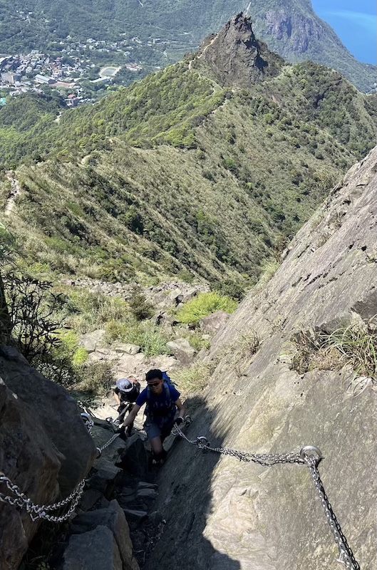 The Ultimate Hiking Guide to Stegosaurus Ridge (劍龍稜) – The King of Taiwan’s Suburban Mountains 46 Fork to Banping Mountain and Teapot Mountain
