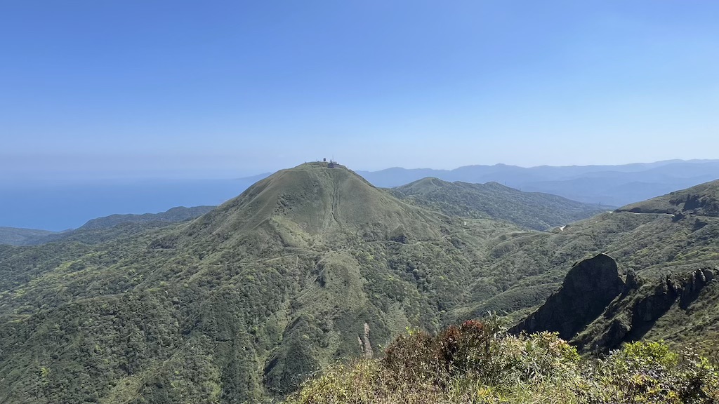 The Ultimate Hiking Guide to Stegosaurus Ridge (劍龍稜) – The King of Taiwan’s Suburban Mountains 52 View from Banping Mountain