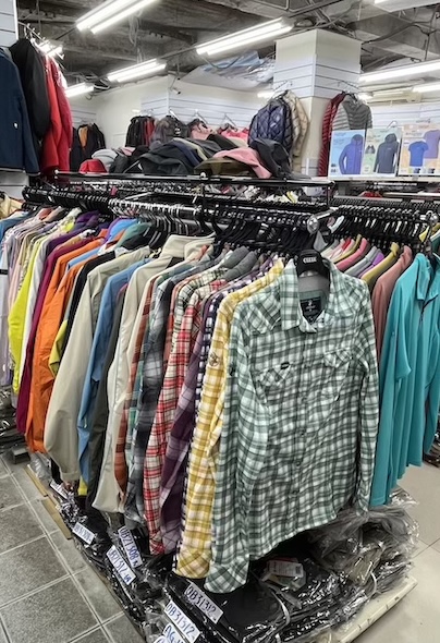 hiking clothing