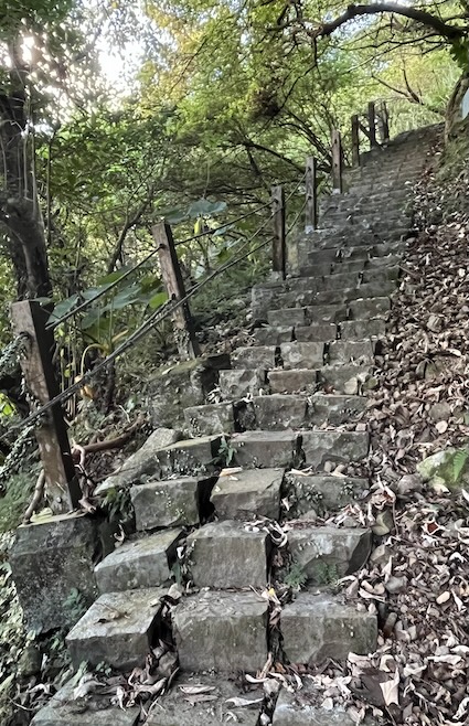 Keelung Mountain (基隆山): Short but Scenic Hike Overlooking Jiufen & the Pacific 18 Keelung Mountain trail