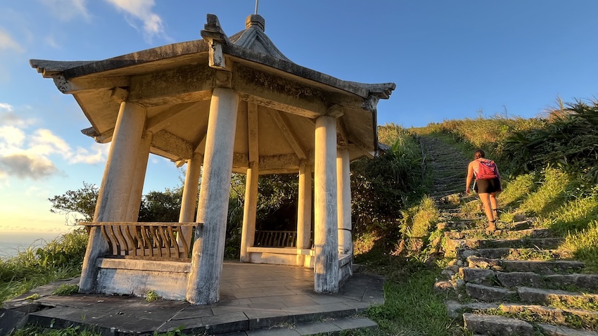 Keelung Mountain (基隆山): Short but Scenic Hike Overlooking Jiufen & the Pacific 30 Pavilion on Keelung Mountain Trail