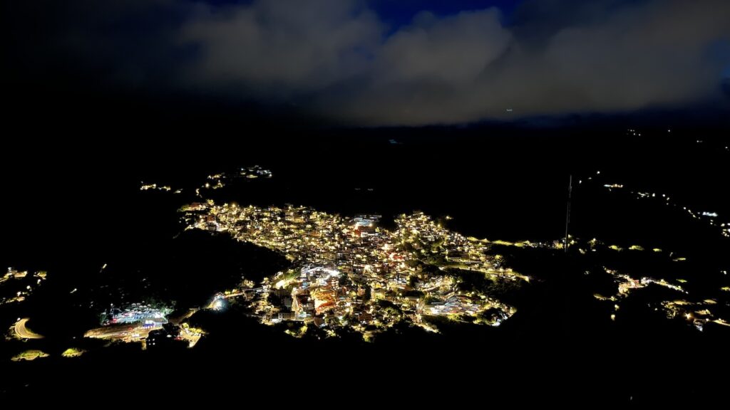 Keelung Mountain (基隆山): Short but Scenic Hike Overlooking Jiufen & the Pacific 41 Night view of Jiufen from Keelung Mountain