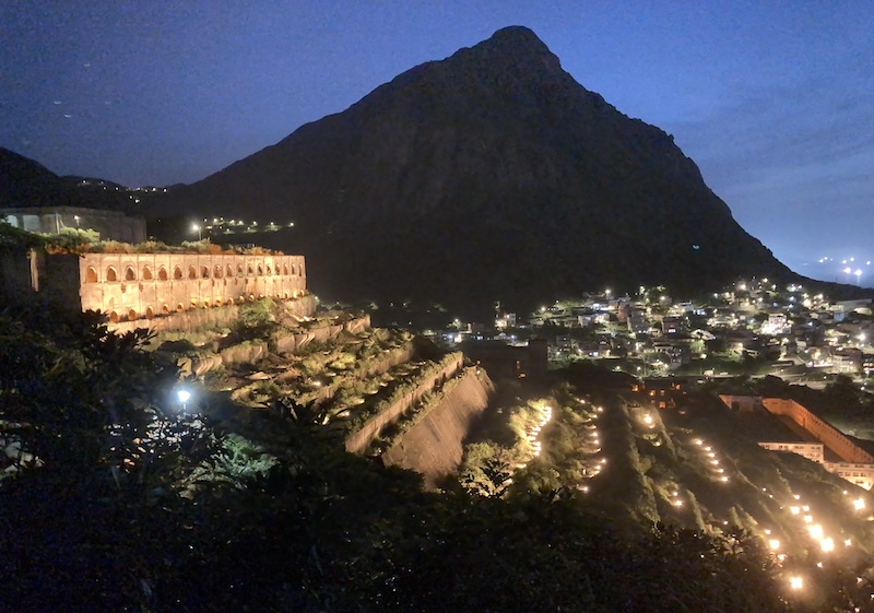 Keelung Mountain (基隆山): Short but Scenic Hike Overlooking Jiufen & the Pacific 11 13-Layer Remains | 十三層遺址