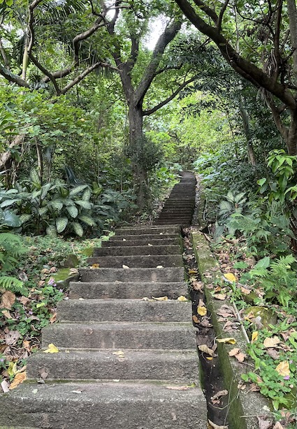 Jiantan Mountain Trail