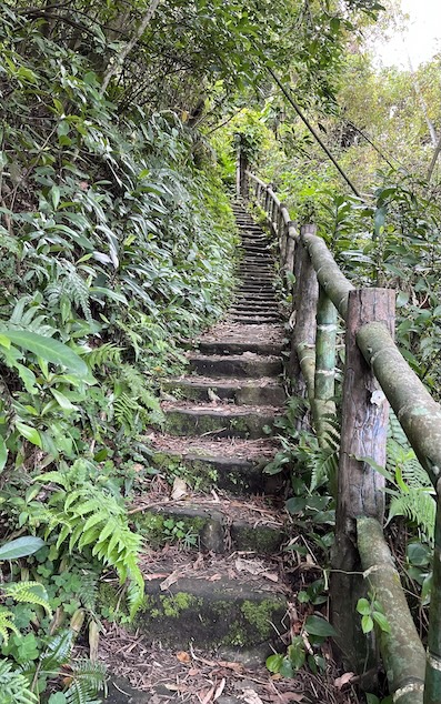 Yuanshan Water Shrine trails