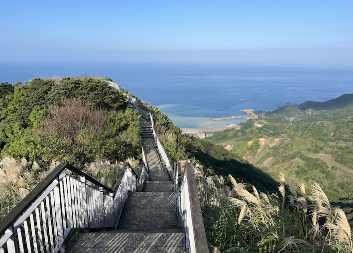 Baoshi Mountain Trail