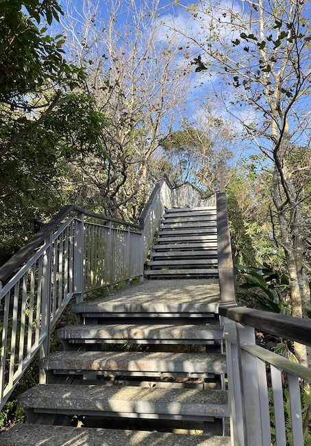 Baoshi Mountain Trail