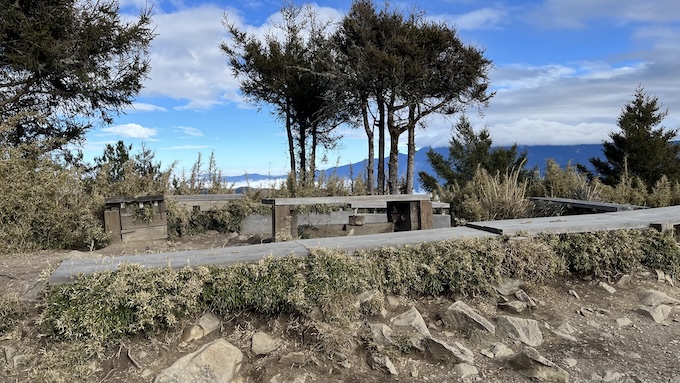 The Ultimate Xueshan (Snow Mountain) Hiking Guide: Permits, Transport & 1–3 Day Itineraries (2026 Edition) 39 Ku Po Viewing platform