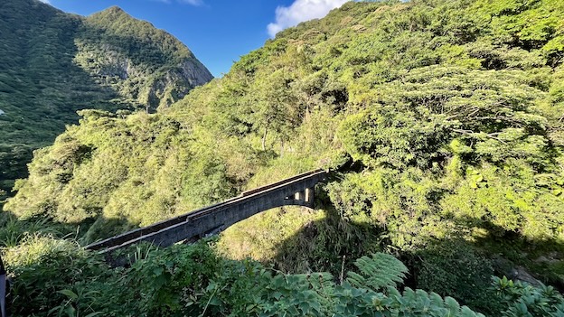 Shanjian Road Trail (山尖路步道): A Hidden Hiking Trail Near Jiufen with a Rare Three-Layer Bridge 40 Aqueduct bridge