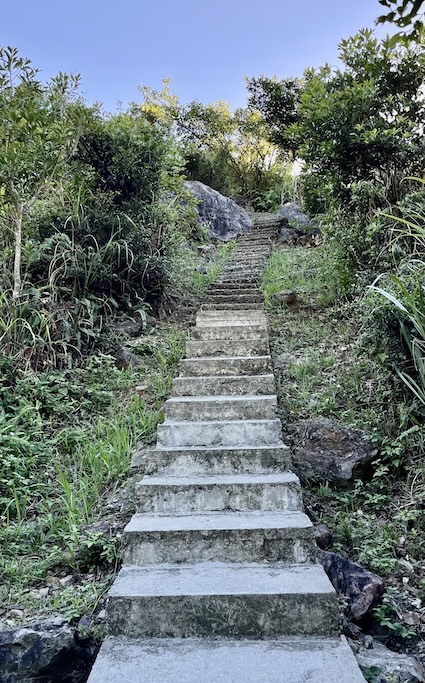 Shanjian Road Trail (山尖路步道): A Hidden Hiking Trail Near Jiufen with a Rare Three-Layer Bridge 42 Shanjian Road Trail