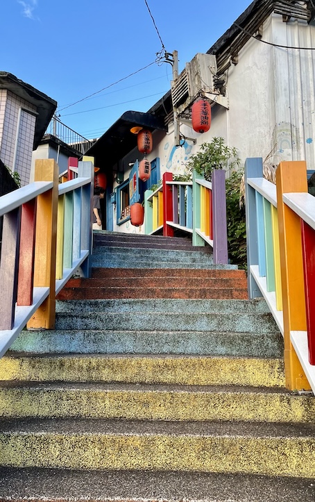 Shanjian Road Trail (山尖路步道): A Hidden Hiking Trail Near Jiufen with a Rare Three-Layer Bridge 7 Qitang Old Street