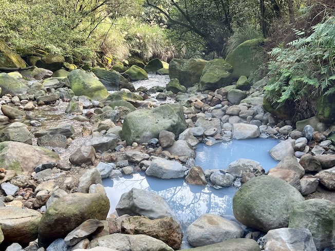 Xia Qigu Wild Hot Spring (下七股野溪溫泉): Yangmingshan’s Most Accessible Natural Hot Spring – Access & Visiting Guide 19 Xia Qigu Wild Hot Spring