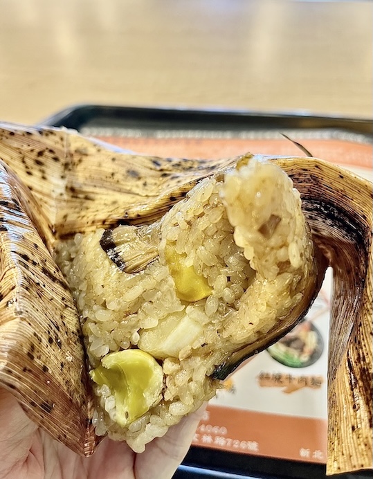 Liu Family Rice Dumplings (劉家肉粽): Taiwan's Most Famous Zongzi Restaurant on the North Coast 10 Seafood & Scallop Rice Dumpling