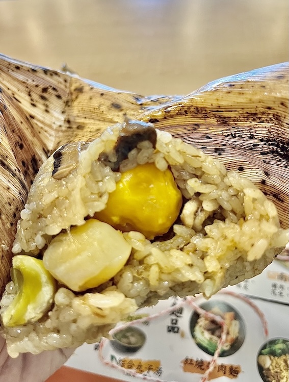 Liu Family Rice Dumplings (劉家肉粽): Taiwan's Most Famous Zongzi Restaurant on the North Coast 11 Seafood & Scallop Rice Dumpling