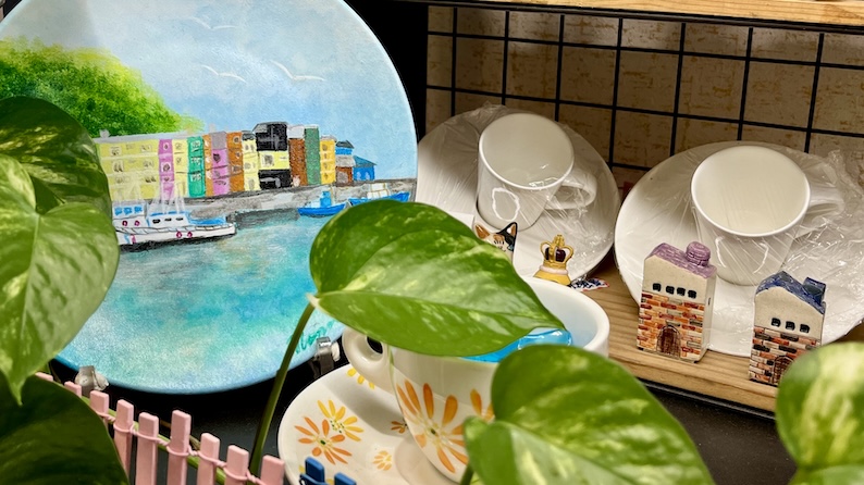craft in Eureka Cafe