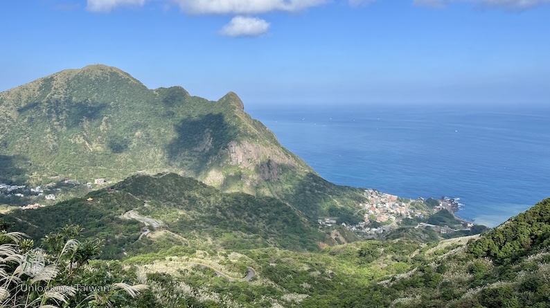 view-of-Teapot-Mountain-Trail