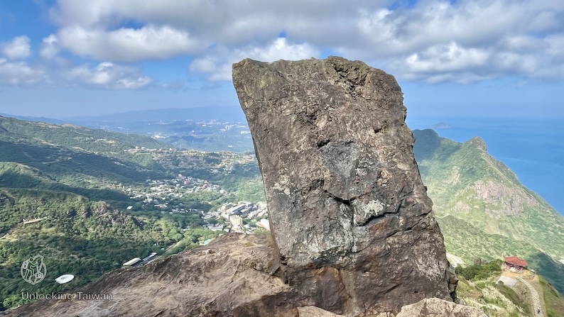 Teapot-Mountain-summit