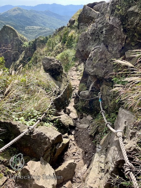 Banping-Mountain-trail