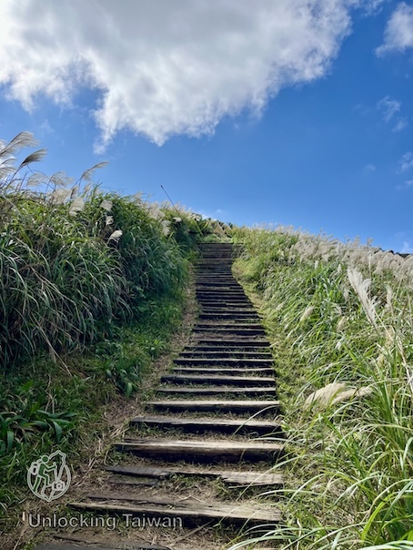 Banping-Mountain-trail