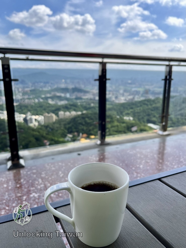 Bishan Temple (碧山巖): A Local Mountain Temple with Coffee & Taipei 101 Views 5 coffee at Bishan Temple
