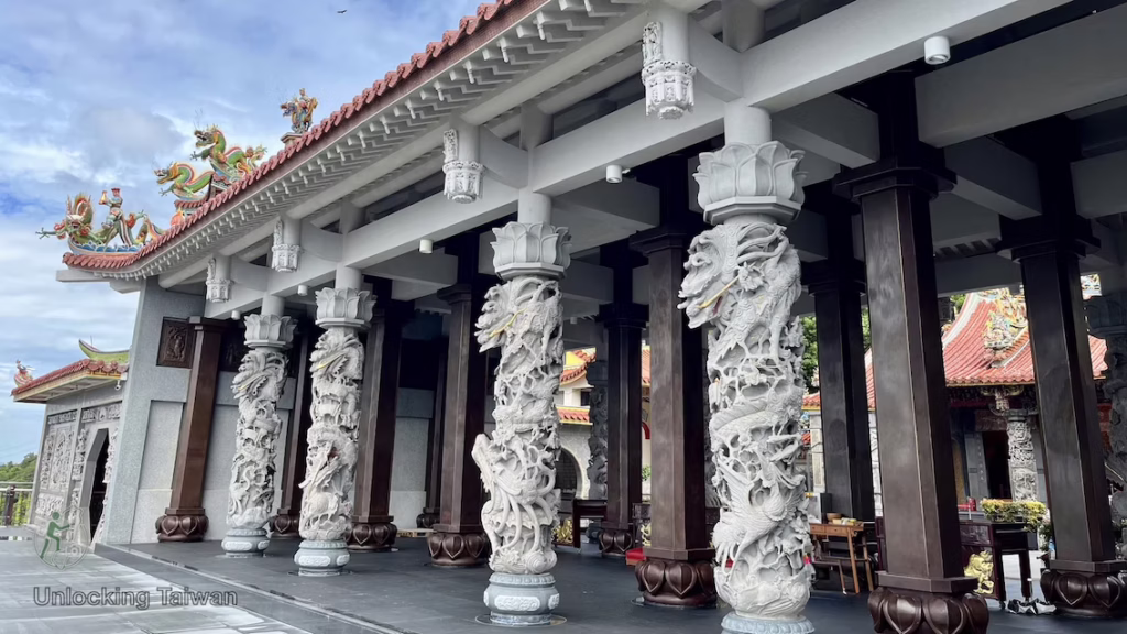 Bishan Temple (碧山巖): A Local Mountain Temple with Coffee & Taipei 101 Views 6 Bishan Temple