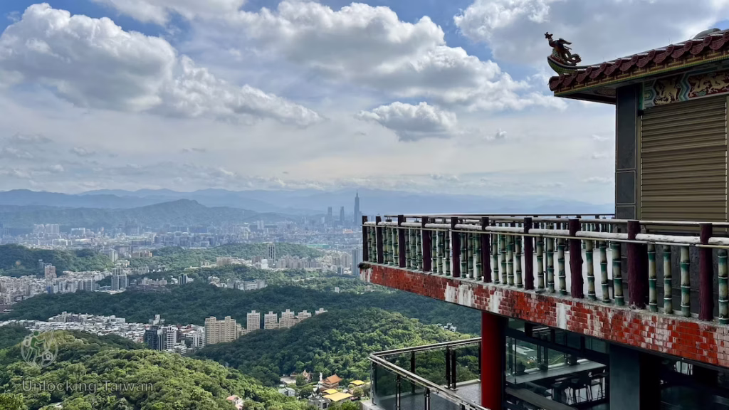 Bishan Temple (碧山巖): A Local Mountain Temple with Coffee & Taipei 101 Views 9 Bishan Temple