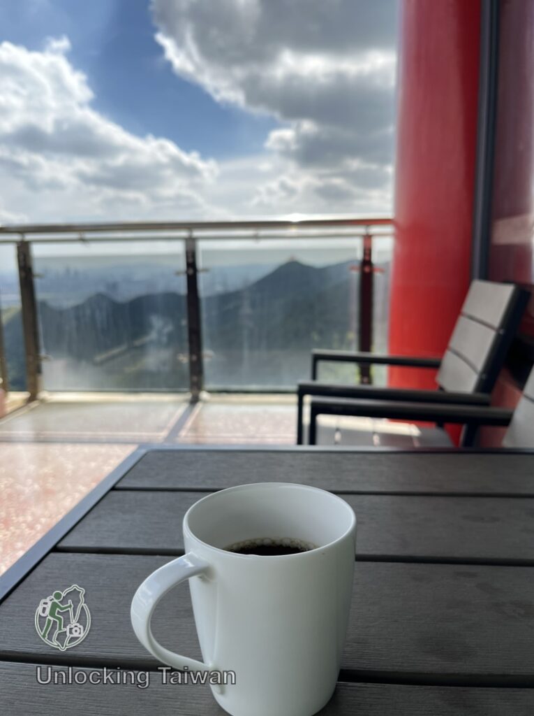 Bishan Temple (碧山巖): A Local Mountain Temple with Coffee & Taipei 101 Views 19 Bishan Temple