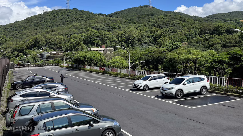 Bishan Temple (碧山巖): A Local Mountain Temple with Coffee & Taipei 101 Views 43 Bishan Temple parking lot